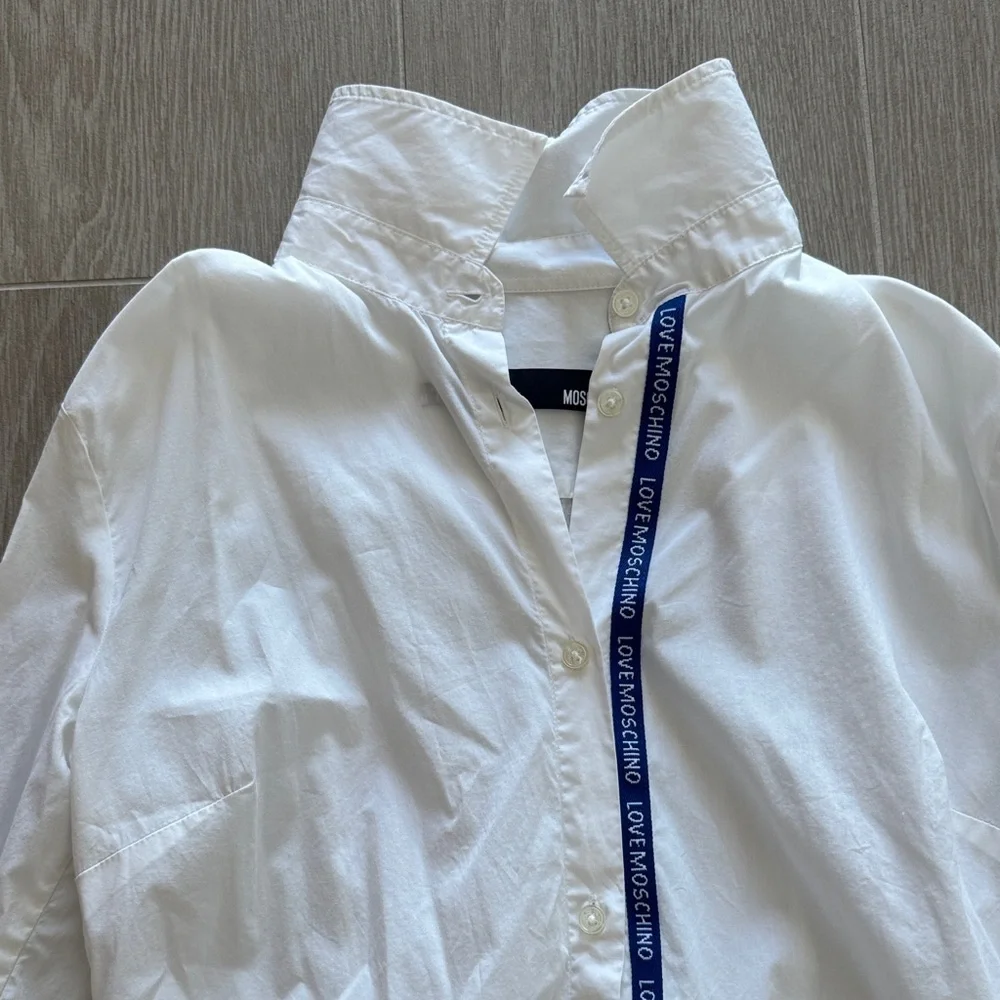Moschino White Long Sleeve Shirt with Blue Accents - Picture 2 of 4